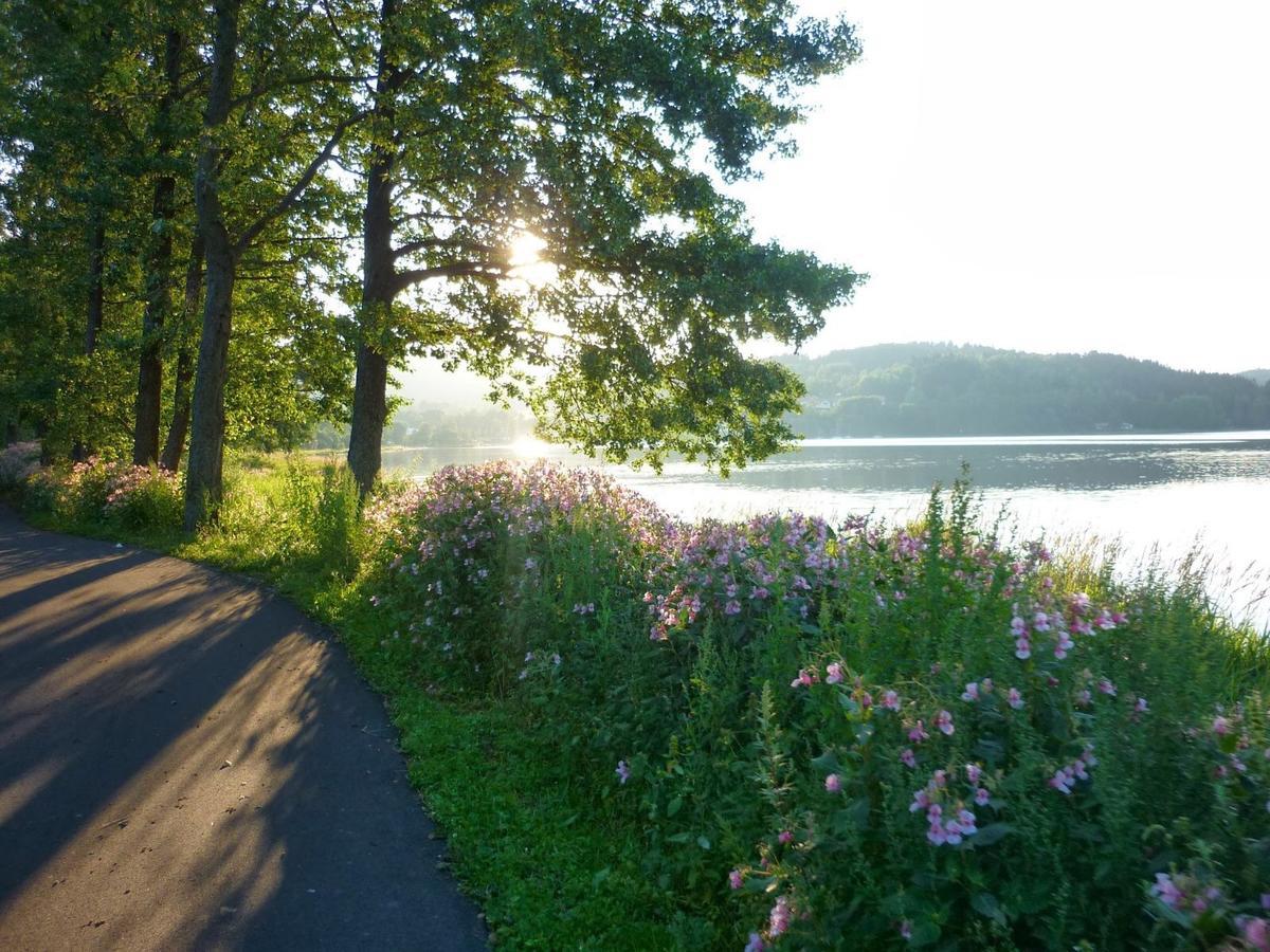 伏尔塔瓦河畔利普诺Riviera Lipno 415公寓 外观 照片